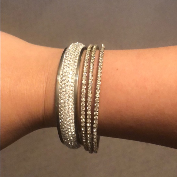 Jewelry - Set of 4 Crystal Bangles! Worn once.